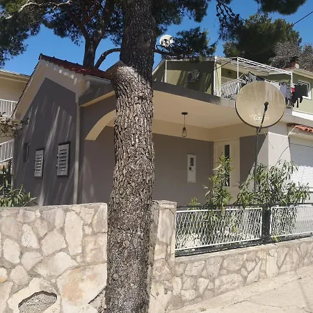 Mala Kuca Ispod Borova Villa Primosten Exterior photo
