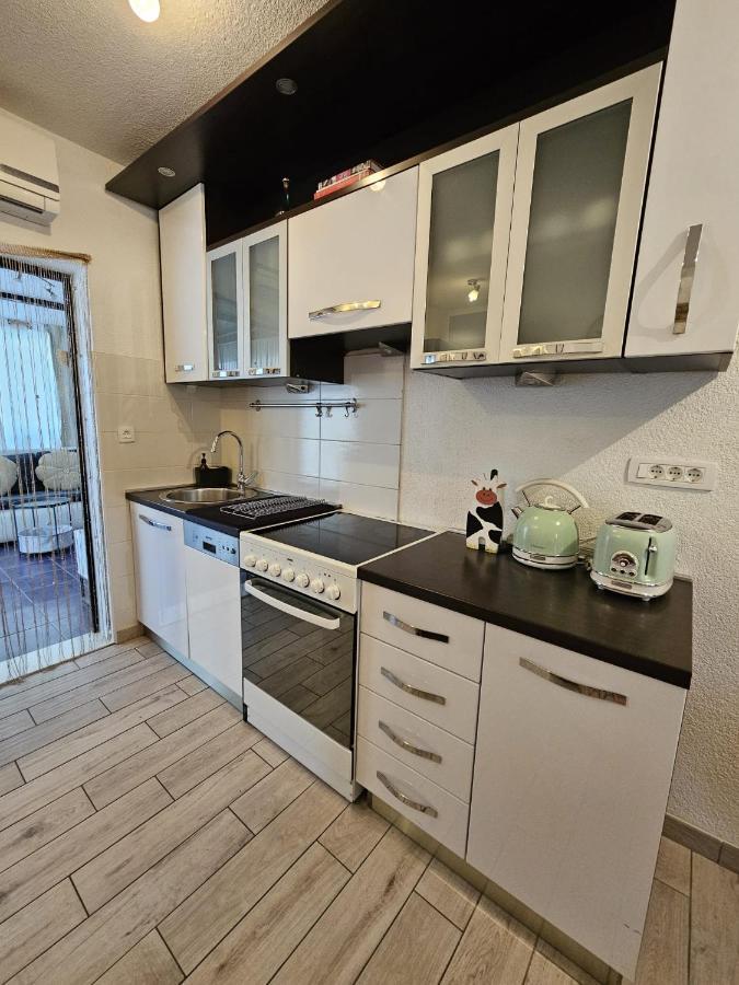 Mala Kuca Ispod Borova Holiday home